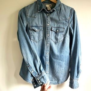 Levi’s | Vintage style Denim Button Up | Medium